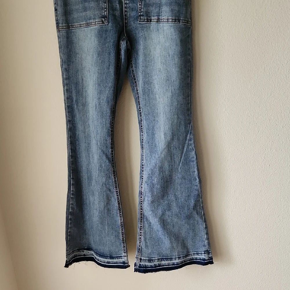 LOVE CULT DENIM Classic Blue Flare Leg High Rise Jeans  Sz 5 Y2K retro NWT - Picture 4 of 16